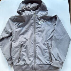 Nike Windrunner Jacket Boys Size L